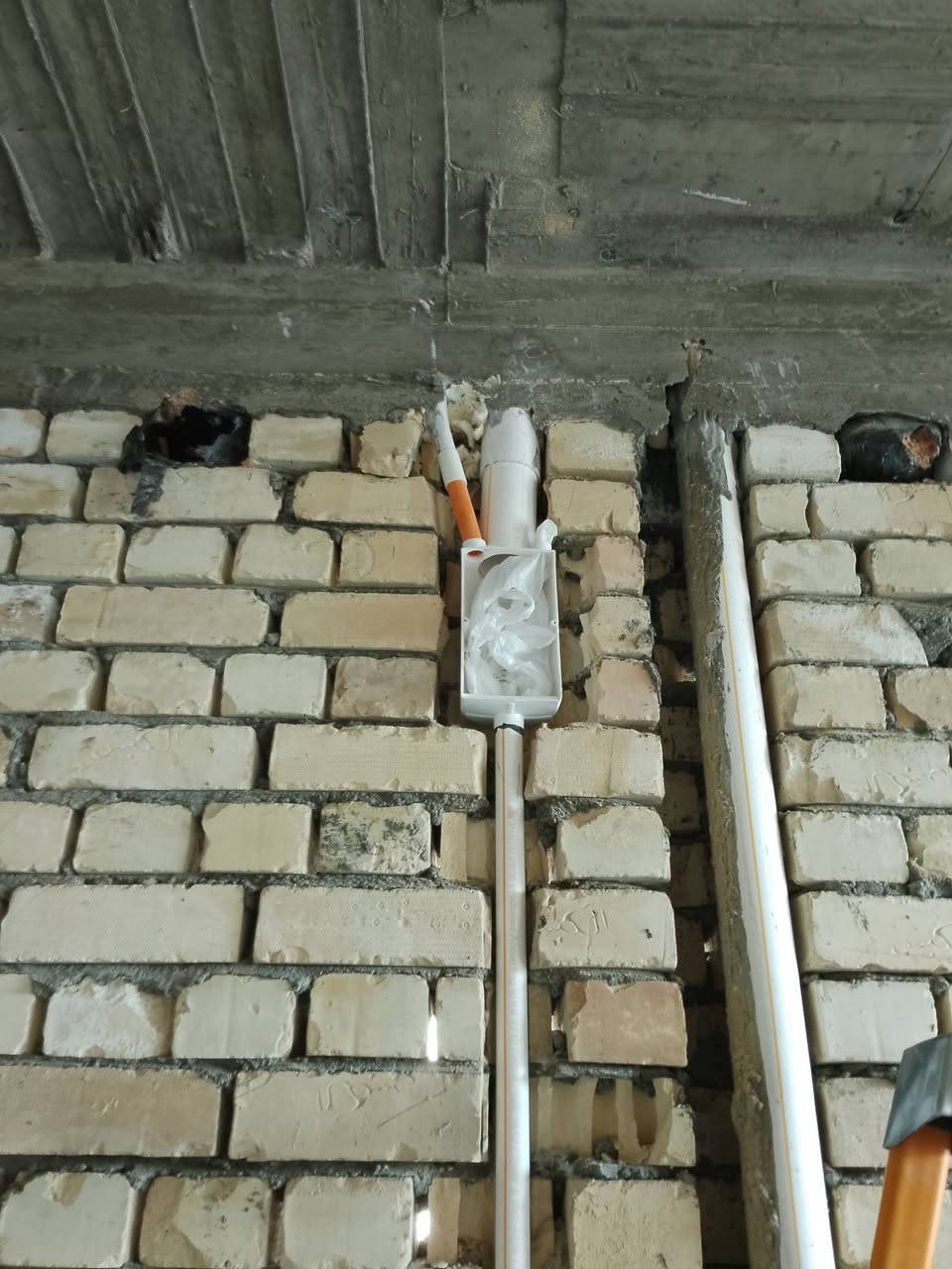 السلام عليكــم
فراس التأسيسات  الكهربائية  🔨
المنازل🔨
بوري _ سيمنز _ 
🔴قـص وحفر الجدران (كوسـرة + دريل) ⚒️
🔴تثبيت النقاط كبان لــيزر ✅
⚫نظام تقفيل (التشطيب) بوتــلس + شناطــة✅
⚫منظومــة انترنيـت✅
⚫منظومــة الكاميرات✅
⚫منظومــة ستلايــت ✅
هذا جزء  من اعمالنا ان شاء الله ينال اعجابكم ✅
للاستفسار وتساب 
***********📞
