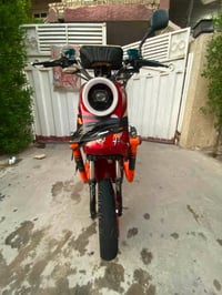 دراجه شحن x900 كلشي شغال بيه بس الكفر الامامي مكسور بصمه 2 سويج2 سعر 4...