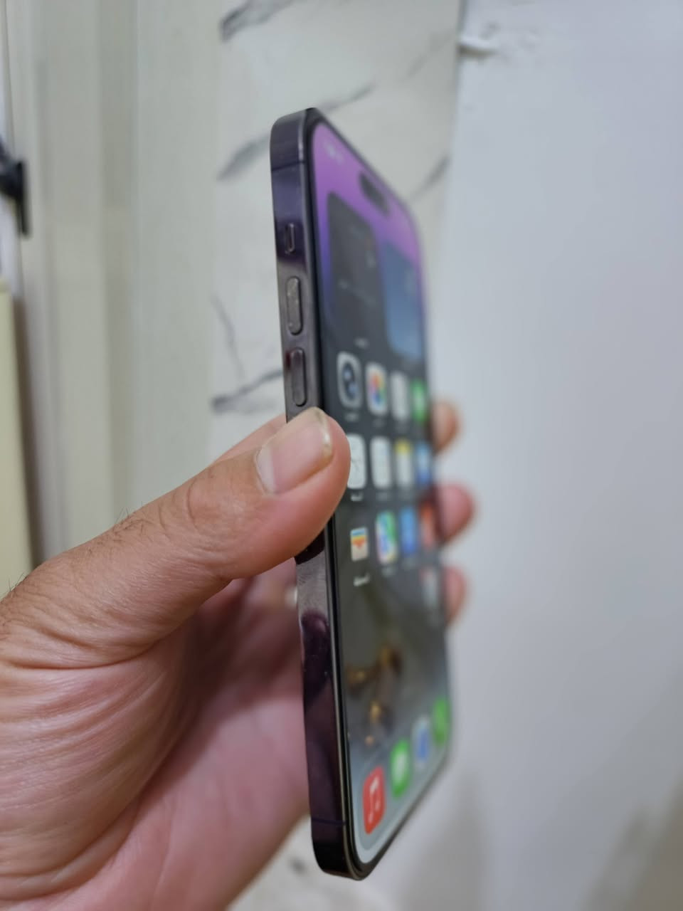 14 برو ماكس الجهاز يخبل شرق اوسط حرف m دبل شريحه مبدله بس شاشه مثل ما واضح بل صوره اصليه من ابل 3 خيارات سعره 600 الف مكاني بغداد للاتواصل عالخاص او واتس اب مكفول من كلشي


**إذا كنت صاحب هذا الإعلان وتريد حذفه لأي سبب، رجاءا أرسل رسالة إلى الدعم الفني**