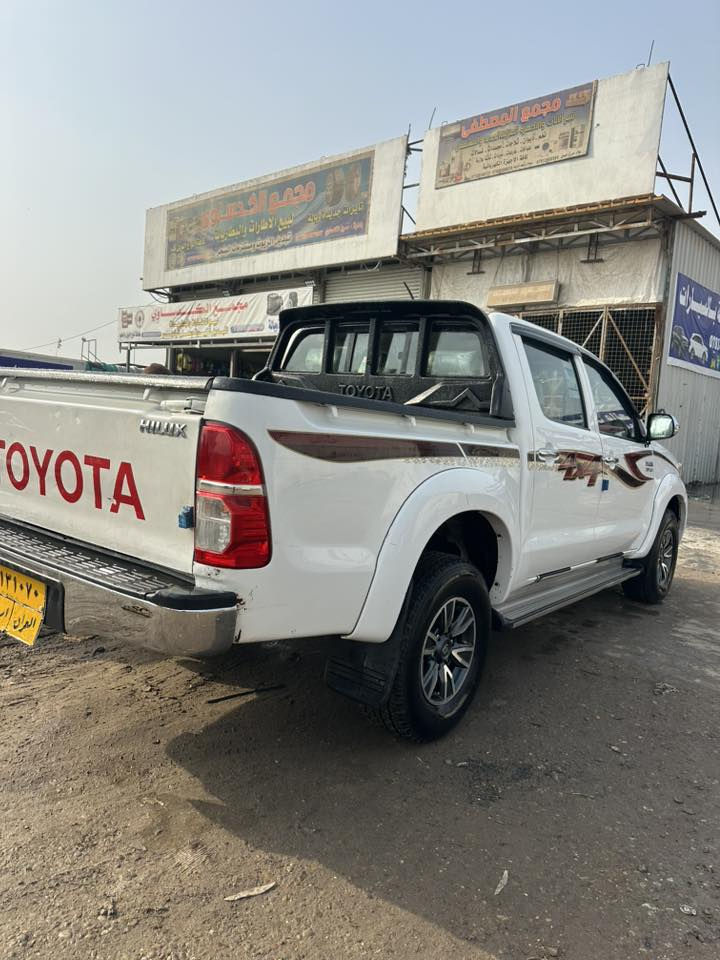 هايلوكس 2013 فور ويل مكفوله‭٠٧٧٢ ٥٠٤ ٥٧٤٨‬
