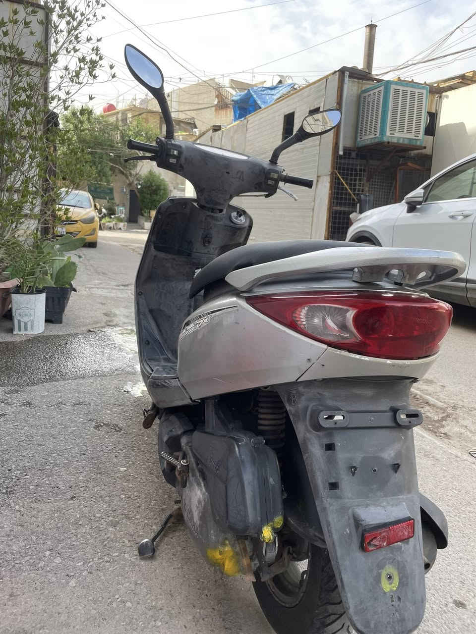 السلام عليكم بريز كابريتر رنمبه مصالي يوم 15بل شهر نزتها دراجه حلوه ونضيفه وخرسه نكره بكل وقت يعني دراجه جديده بيها ملاضات خفيفه بل كفرات سعر الدراجه700وبيها مجال مكاني الاعضميه رقمي ***********
