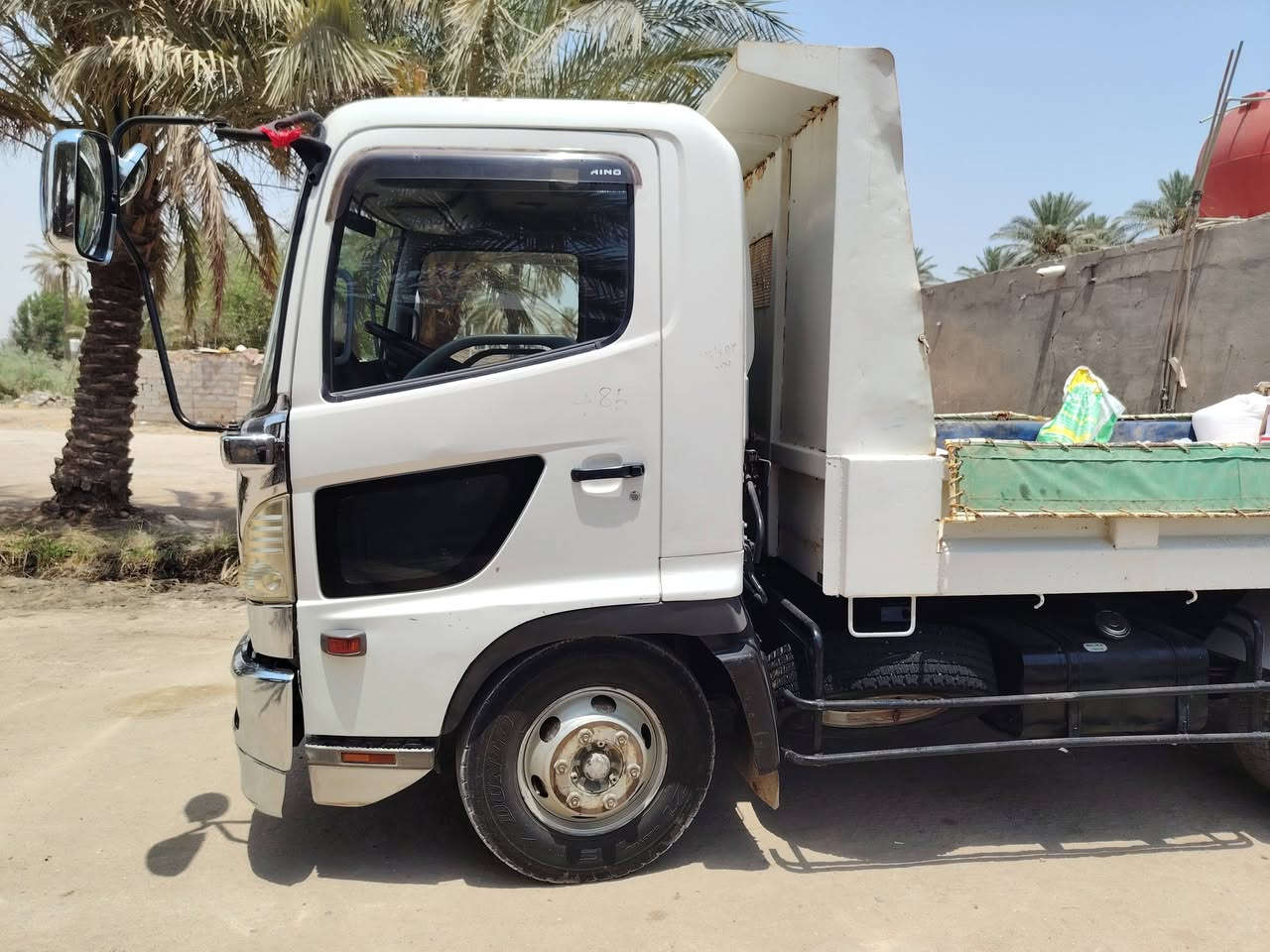 سياره هينوه شيطان فول عادي 6 سلندر سياره ما مشتغله سياره دخول جديد  بل عراق بعده ما مسجله  للتواصل ***********
