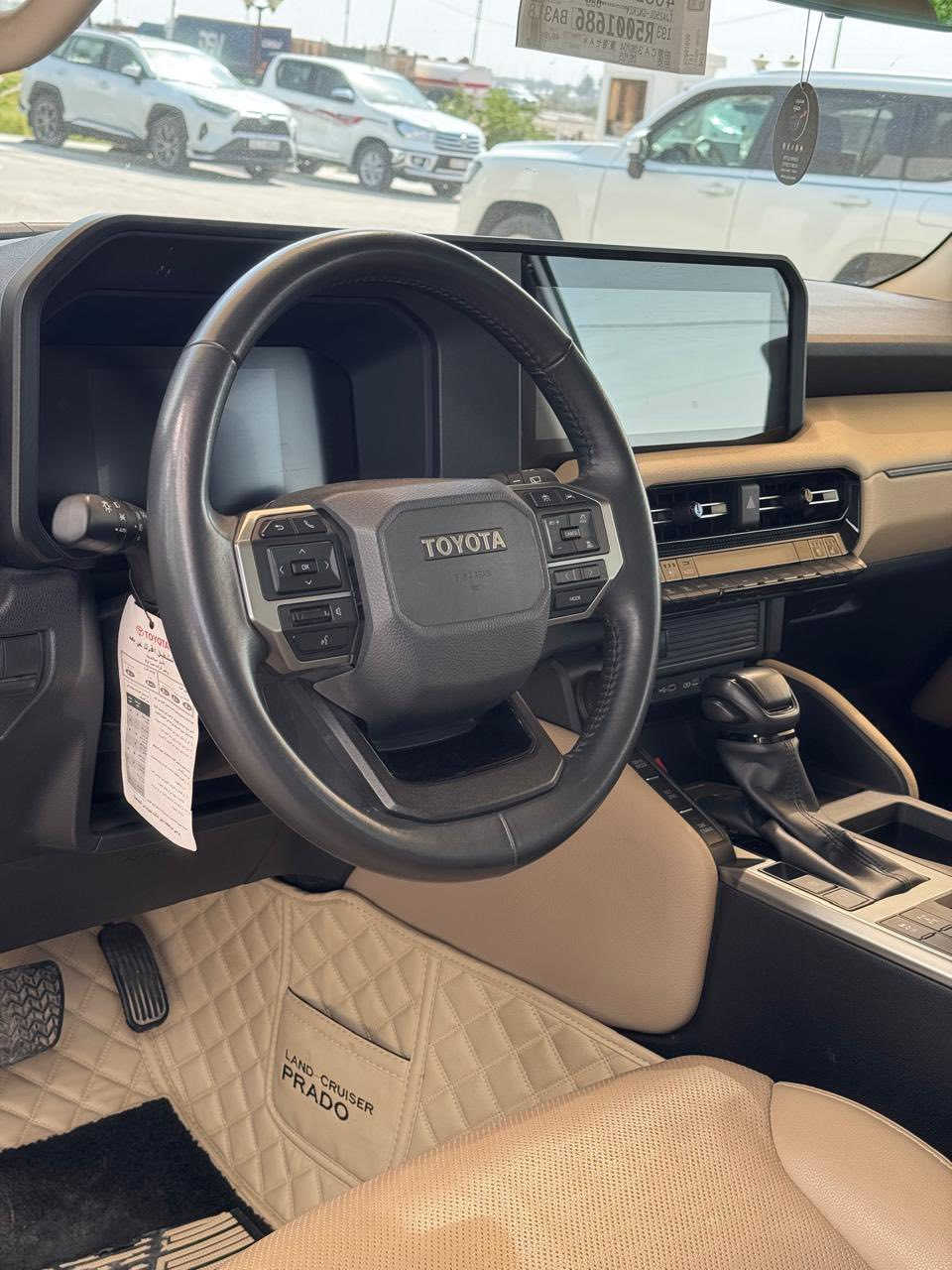 برادو 24  
R3 
مكفوله رقم بغداد للبيع فقط 
على وضع الشركه ماشيه 49 الف قابل للزياده 
السعر 460$ 
للاستفسار 
***********
