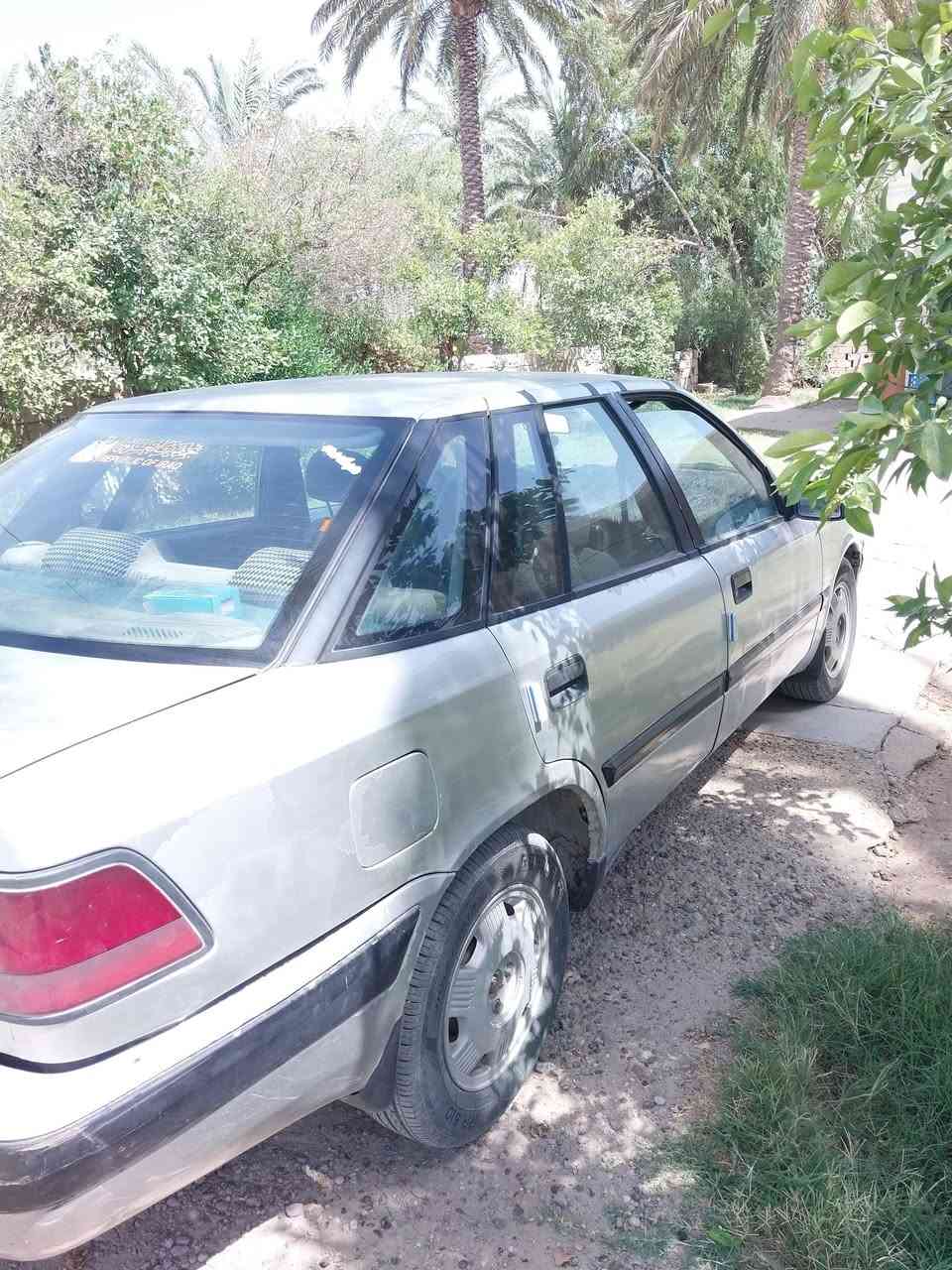 سيارة اسبيرو للبيع موديل ٩٤ سيارة حلوة كامله مكمله بس الكير بي دكه بالبك شويه اسم سيارة جاهزة غرفتها حلوة كشرها حلوو كدامك تخم تاير جديد عايزة بس تبريد وكامل بس كمريسر سعرها ٢٦ وبيها مجال للطيبين ***********بي واتساب
