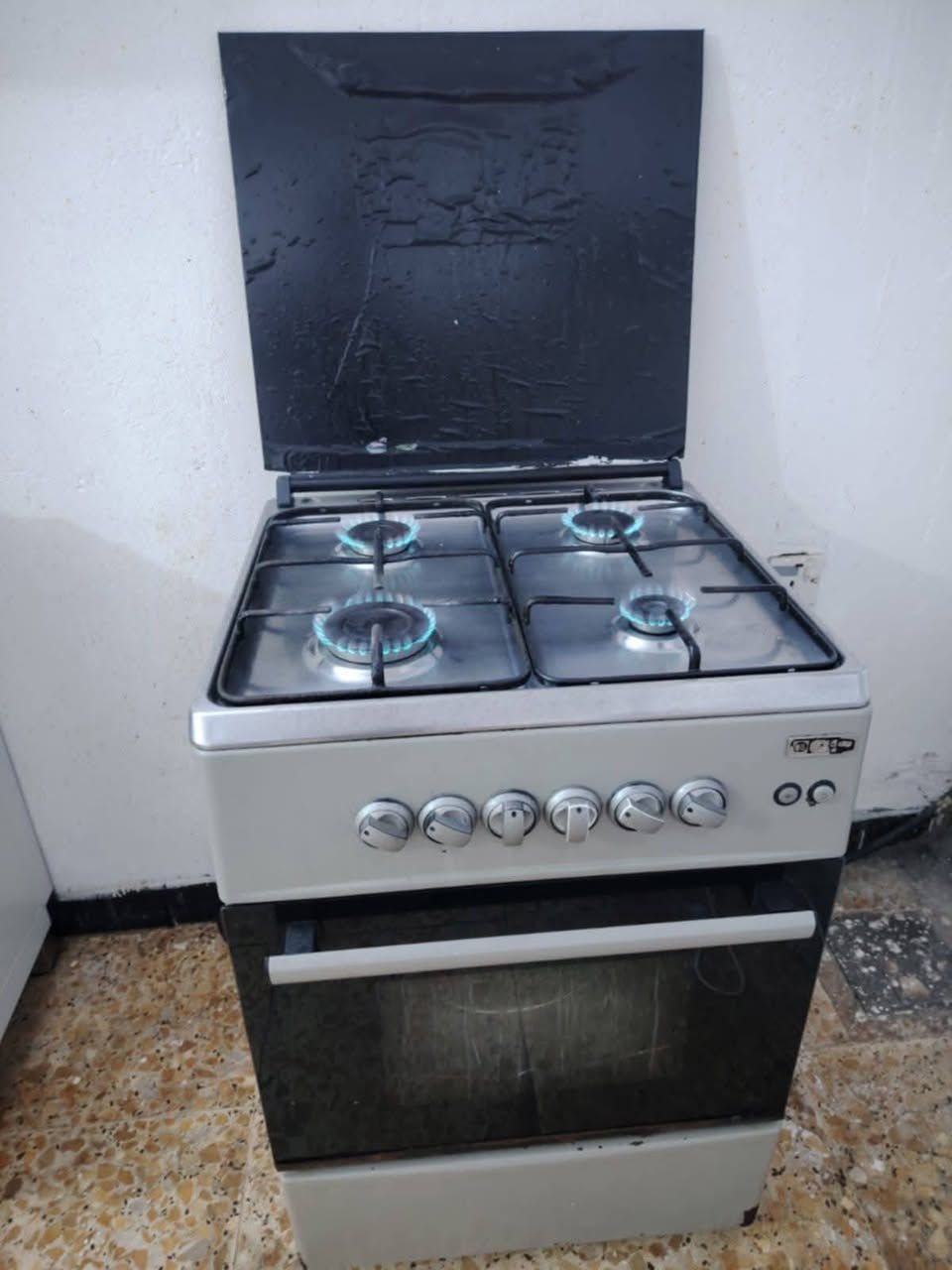 اغراض للبيع
العنوان بعقوبه
للتواصل والاستفسار بالخاص


**إذا كنت صاحب هذا الإعلان وتريد حذفه لأي سبب، رجاءا أرسل رسالة إلى الدعم الفني**