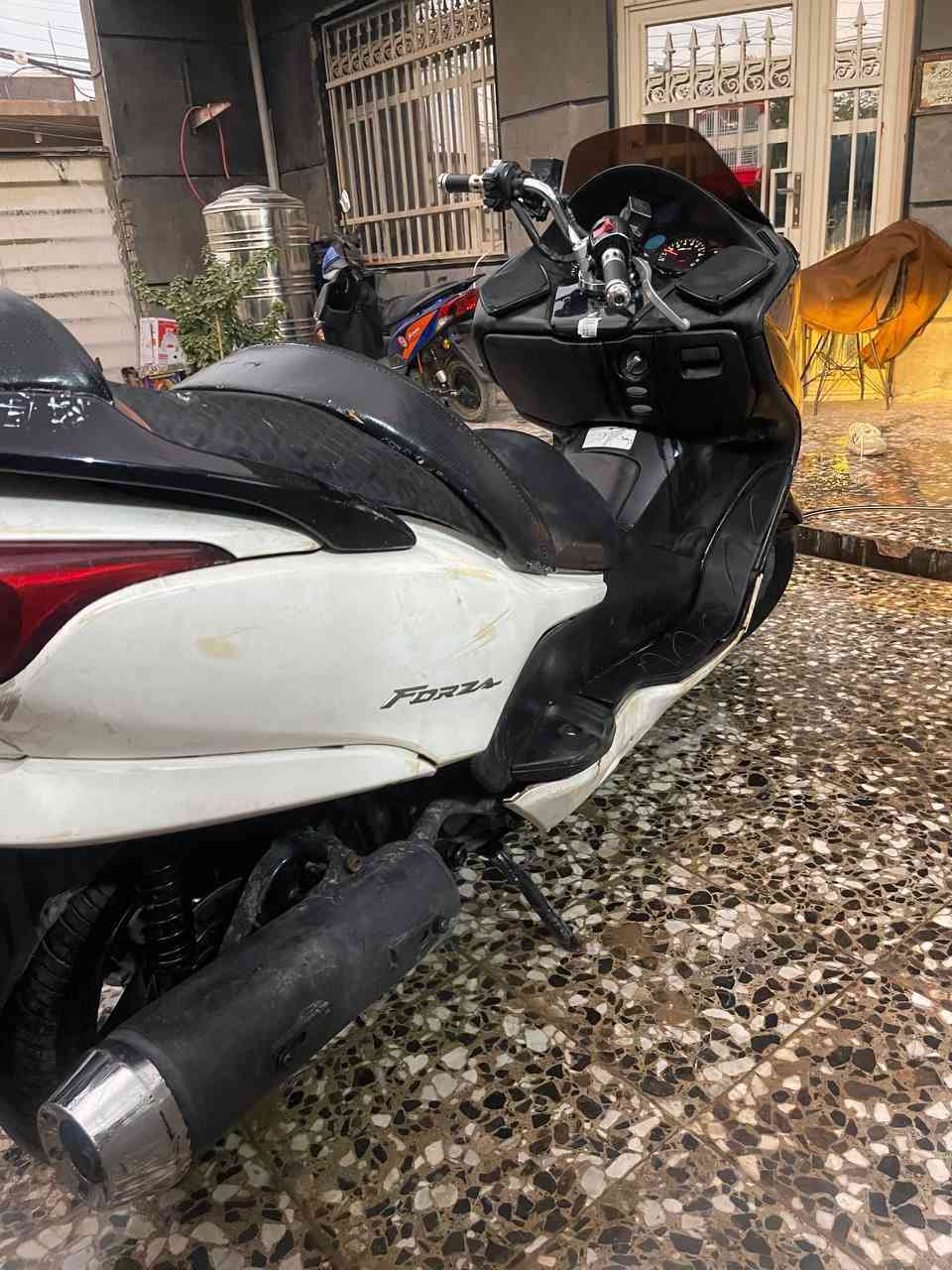 فورزة 08
مبدل كازكيت 
كلشي بيه جديد 
منفيس 
للبيع او للمرواس 
سعر 10 اوراق وبيه مجال
***********
غير متواجد فيسبوك
بغداد تقاطع درويش
