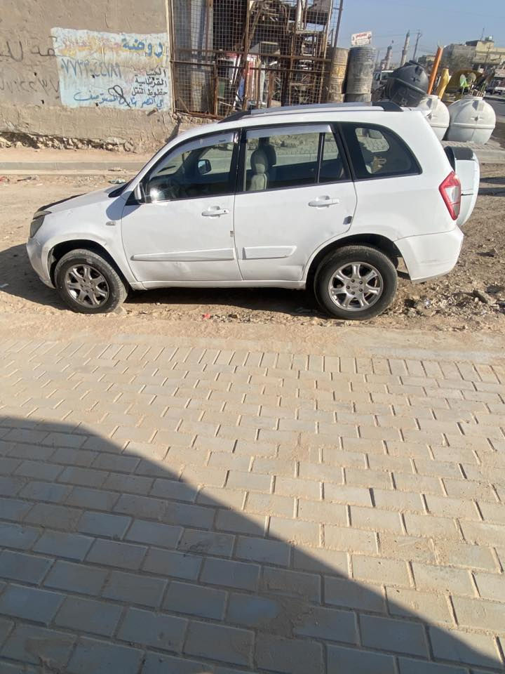 السلام عليكم تيكو موديل 2014 للبيع مكفولة كير ومحرك نوع الكير ميكانيك المرغوب تبريد شغل سيارة السعر 71 $ وبيه مجال شي بسيط حك الجية مكان السيارة بغداد  موبايل ***********
