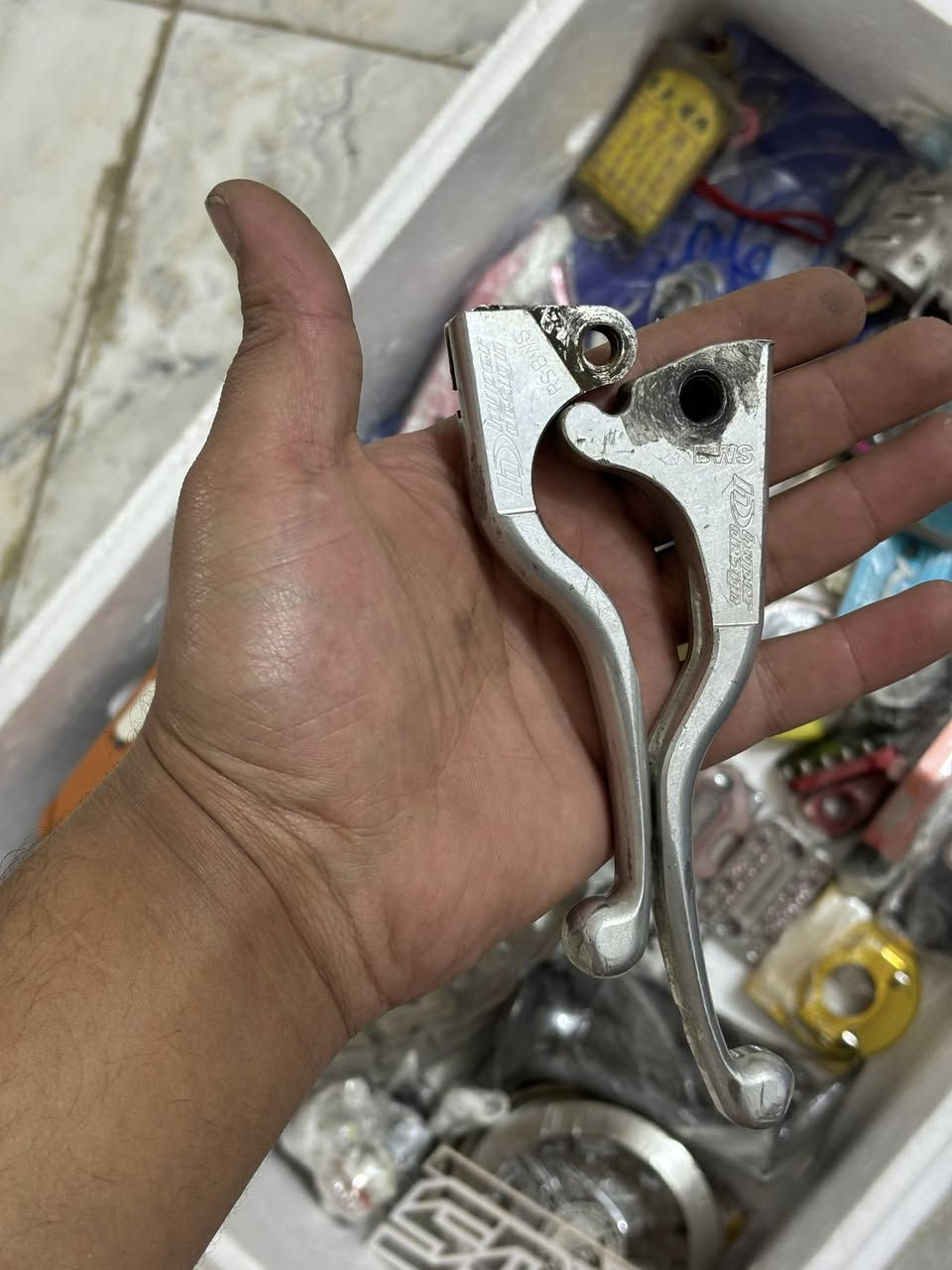 هـ ***********☎️
يدات سباق ودوسات ks وسبايدر كاربون حقيقي
للأستفار اتصال او واتساب ☝🏻.
