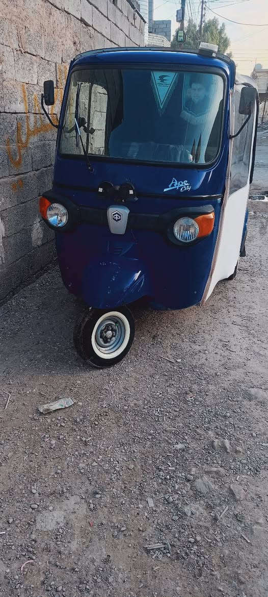 سلام عليكم تكتك بياجو للبيع أوراق نضيفة محرك نضيف كهربائياتهة شغالة او حلوة عنواني بغداد المعامل السعر مليونين وبيه مجال ***********
