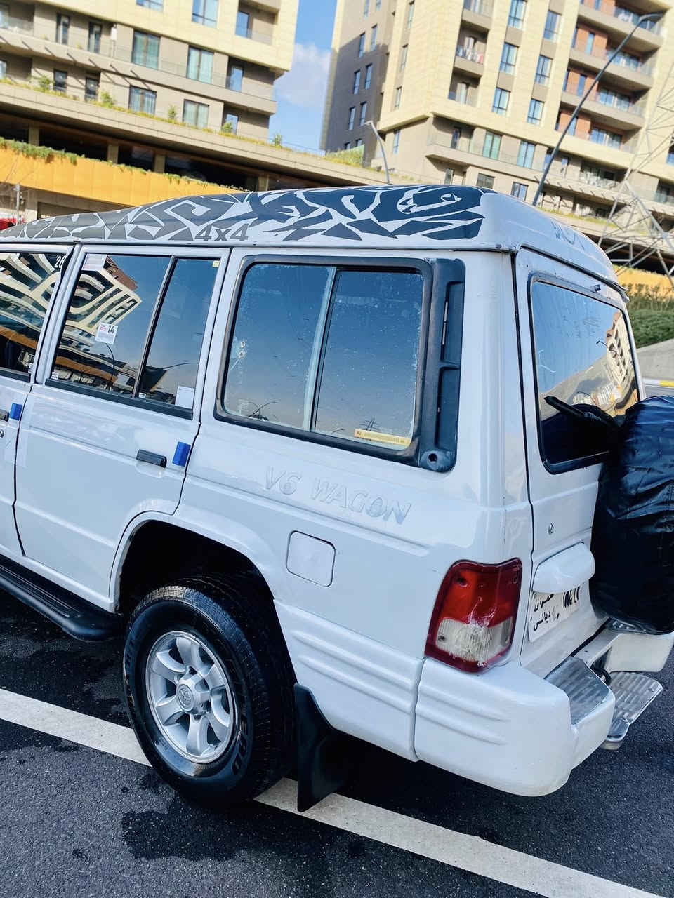 بەناوی خـوای گـەورە                     نرخ 29$مـەجاێکی کەم
گــالـۆبـەر مــاشــالڵە نـــمــونە لە جـوانی وپــاکی❤
گـــێــڕو مــە کــینـه زۆر پـــاک بەشەرت🧿 بـــــەخـــاخ
مـــۆدیل 2001 بــەس ماشالڵەی ئــەوێ نـمونەیە
ئــاڕمـی پــلاسـتـیـک سلێمانی 👌ئـاڕم ئـەولـیـات بەشەرت
 💙دەبـــڵ عەکسل بەشەرت 4‌×4 قورس و سوک💙
ەمــــاشــالڵە زۆر بـــەقــوتە🍁 تــەەقەوڕەقەی نی
هەیکەلی نــمــوونە ناوی زۆر جوان
پـــێش ودوای کــەپس سـەقف وشــانی وەک بــیــلاد🧿
بـــەرگــەدرگــاو نــاوی زۆر جـوان هــەیکەلی نمــونـە💚
کــارەبــایی گـشــت گــیـانی مـــەزبــوتە قـفڵ مەرکەزی
ســـێ ڕیــز کــوشن  تەبرید مەرکەزی  ئاوێنە کارەبا
لایــت  فــڵچە  ئـیشارەت  پــاوەر چــوارجام کارەبا
کوشن وگاعی تازە بــرێک بزمــار👌 مــەکینە بــەخــاخ
جــامـی دواوەی هــیتـەر ..قـفڵ مـــەرکــەزی  ئـاوێنە کارەبا
بـــلـوتـوز AUX CD. زۆر بــێ مـــەســرەفە
***********     ***********
