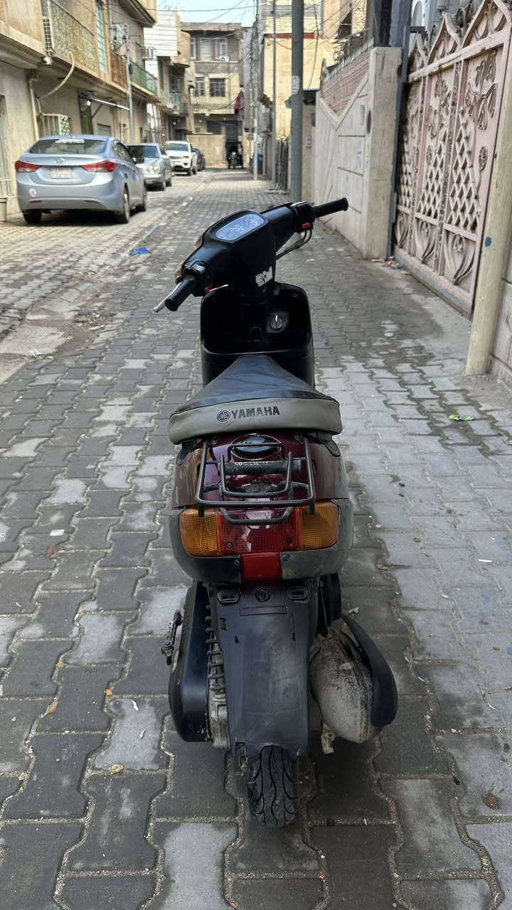 السلام عليكم بطه للبيع حلوه نضافته مامفتوحه نهائيا اشاير الكلوب الهورن السلف كله شغال رايده ب٤٥٠ وبيه مجال بسيط مكاني كربلاء قرب سيد جوده هذا رقمي ***********
