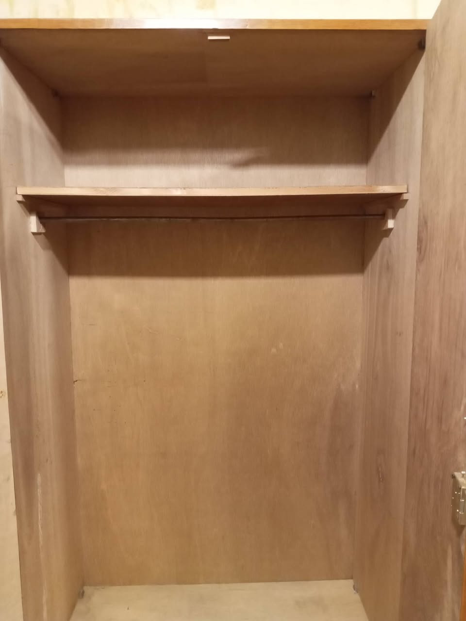 كنتور5باب صاج نضيف حيل العنوان حي الحدباء خلف مرطبات البحرين ت***********
