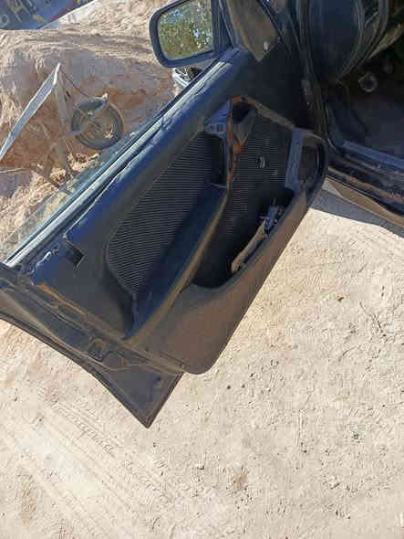 السلام عليكم وبل 92رقم بغداد اسود كامل كمرك وهزه وفحص  بدون راعي محرك جديد كير صدر جديد ولباقي كدامك ***********السعر 13 وبيها مجال شويه مكان عامريه الفلوجه
