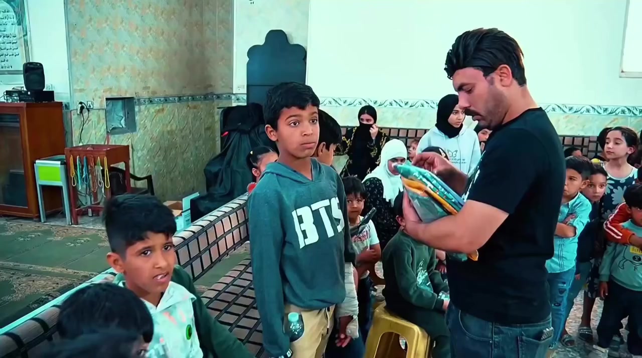 على بركة الله تنطلق حملة كسوة العيد للايتام والعوائل المتعففة لمن يرغب بالتبرع والمشاركة الاتصال.      ***********
