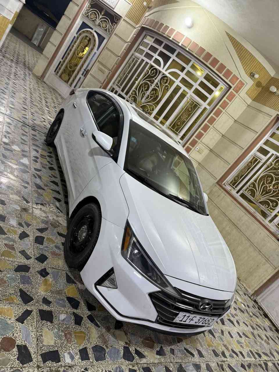 سلام عليكم
البيع النترا وارد امريكي 

موديل 2019 شكل 20

رقم بغداد تحويل مباشر

رقم وفحص وهزه كله جديد

صور الحادث مرفوقه بل منشور

الضرر  قطعه وحده

جاملق الخلفي فقط

المواصفات  فولللللل

حجم المحرك 2000 دوش المرغوب 

بصمه تشغيل وتفتيح ابواب 

تحكم ستيرن جهتين  فول تحكم

فتحه سقف

المقاعد جلد

تبريد بيانو

كشنات حار

نضام تسلق 

حساس امامي وخلفي 

شاشه حجم كبير 

كامره دواره 

نقطه عمياء

الجنطه تفتح عند الاقتراب

اريل فنديشن 

لأدار امامي 

بعد بيها هواي مواصفات

السياره خير من الله

السعر 130 $ ورقه بيها مجال بصيط

وتدللون علينه 

العنوان بغداد جسر ديالى الجديد 

تقاطع 9 نيسان 

الاتصال ***********

ابو محمد الشمري
