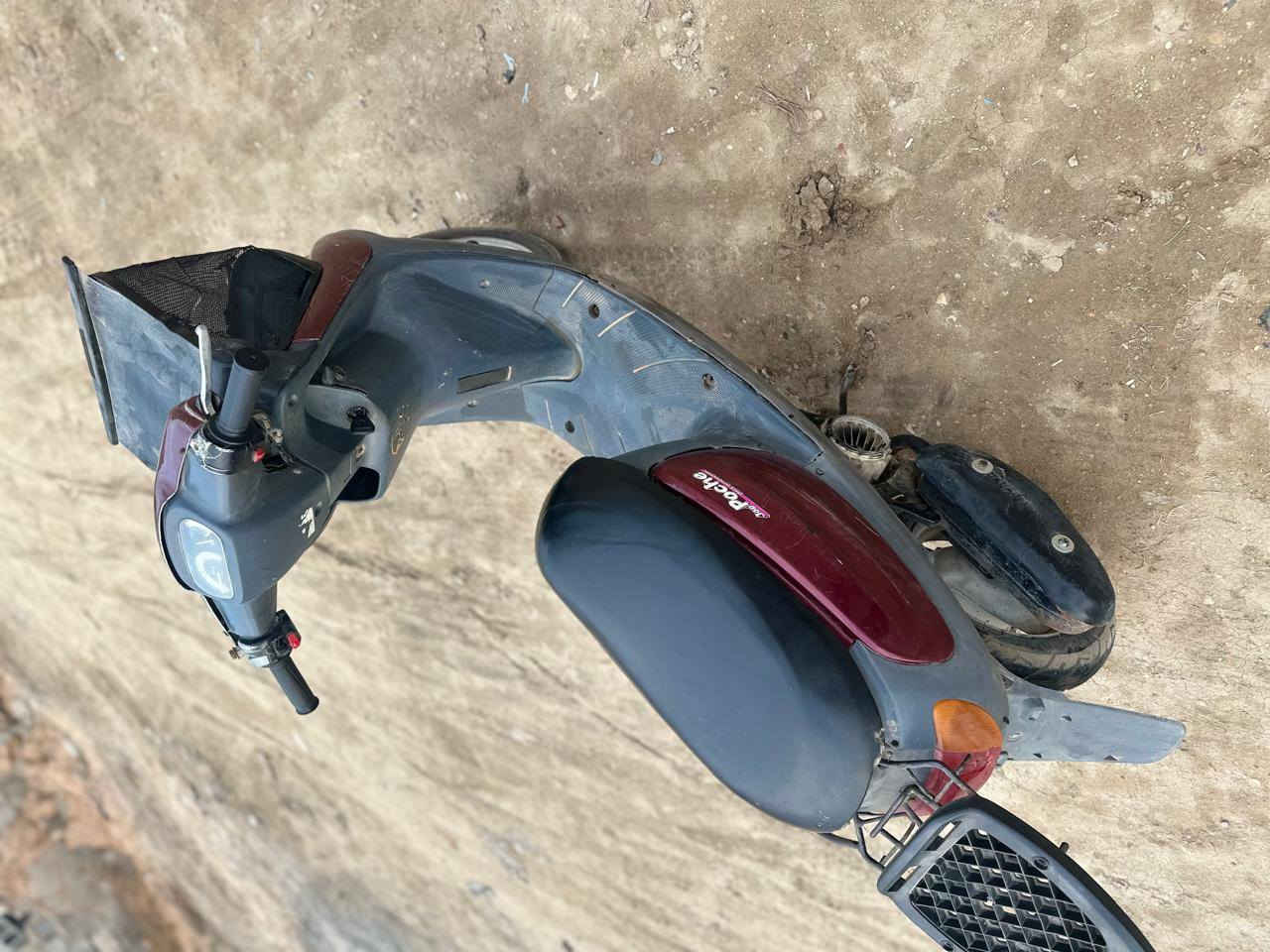 السلام عليكم شباب دراجه ياماهه 60 للبيع دراجه كلشي ما ناقصهه نكره تشتغل للبيع سعرهه 250 وبيهه مجال بسيط
***********
