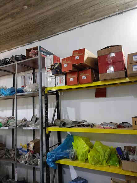 السلام عليكم 
يتوفر لدينا تفصيخ وجديد امبالا ٫كروز٫ماليبو٫ايكونيكس 
 وصدر جميع السيارات الامريكيه 
موقعنا ديالى  بعقوبه الصناعة الثالثه 
***********
***********
