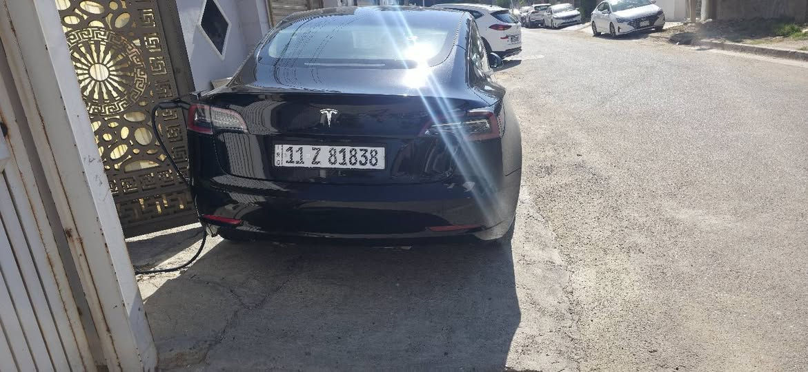 تسلا موديل 3 2023
للبيع فقط بدون مراوس 
ماشيه 30 الف كيلو قابل للزياده
تك ماطور السياره اونلاين محدثه اخر تحديث
حادثها جاملغ خلف السايق والباب الخلفي 
الباب مبدلها نفس الون والجاملغ مصلح ومصبوغ ( فقط الجاملغ مصبوغ)
وياها شاحنه 40 امبير ماركه فيري معروفه 
رقم بغداد 
السعر 165 ومجال بسيط جدا للشراي 
للاستفسار خاص او اتصال
***********
