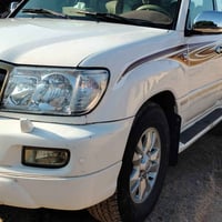 لاندكروزر مونيكا • ٢٠٠٠ • رقم واسط