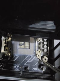 Z690 TUF • بن معووج • منافذ ٣من٤