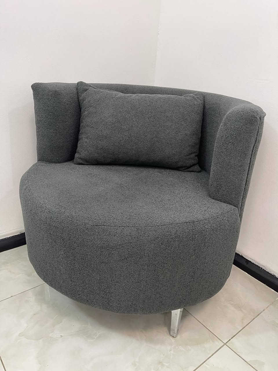 تخم 8 مقاعد ( قنفات اثنين و كراسي اثنين ) جديد ما مستخدم ابد قبل يومين اشتريته  البيع لغرض السفر 
عنواني بغداد يرموك


**إذا كنت صاحب هذا الإعلان وتريد حذفه لأي سبب، رجاءا أرسل رسالة إلى الدعم الفني**