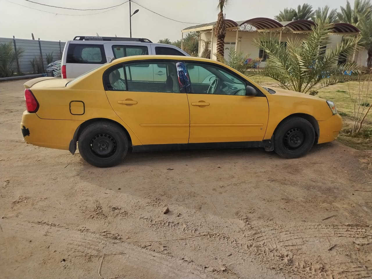 السلام عليكم ماليبو موديل ٢٠٠٧ محوره كامري كير ومحرك وكهربايات خير من اله حداديه ٦٠ بل ميه تبريد شغال تخم تاير جديد تحويل مباشر السياره بسمي السعر ٤٠ واذا اكو مراوس اراوس ***********
