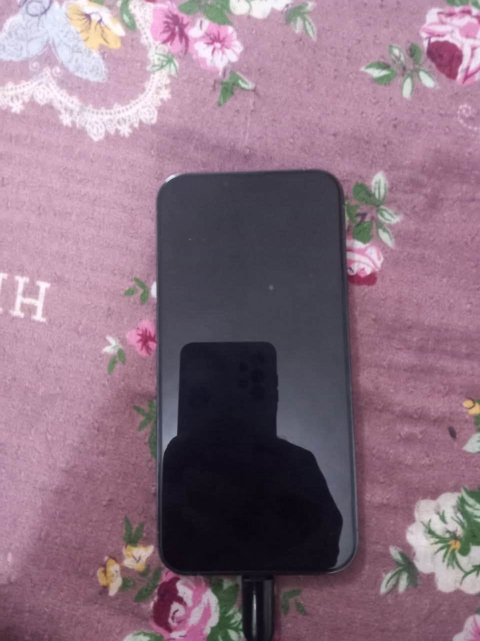 السلام عليكم 13 pro max
13 برو ماكس الجهاز نضافه 100/90 الجهاز اخذته جديد قبل فتره 

ما مفتوح الجهاز ولا مبدل بي اي شي 

شرق اوسط

ذاكره 256

 البطاريه 71
السعر خاص او التواصل على الرقم*********** واتساب موجود
