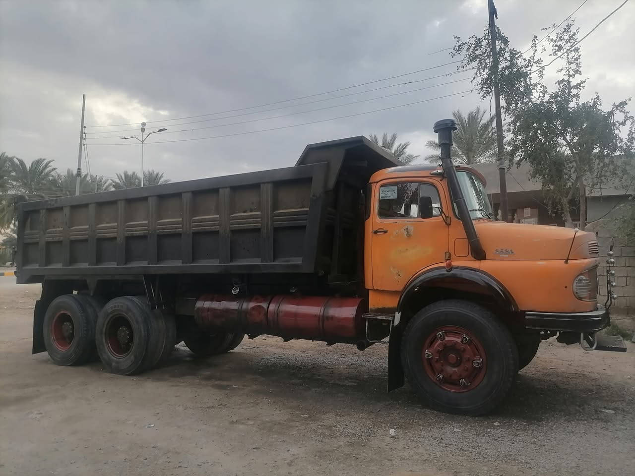 للبيع موديل 80 بلاديه شاصي جديد ٠ قماره بلاديه رقم نينوى انكليزي ٠دنكر بالسنويه سعر ٨٥ ***********
