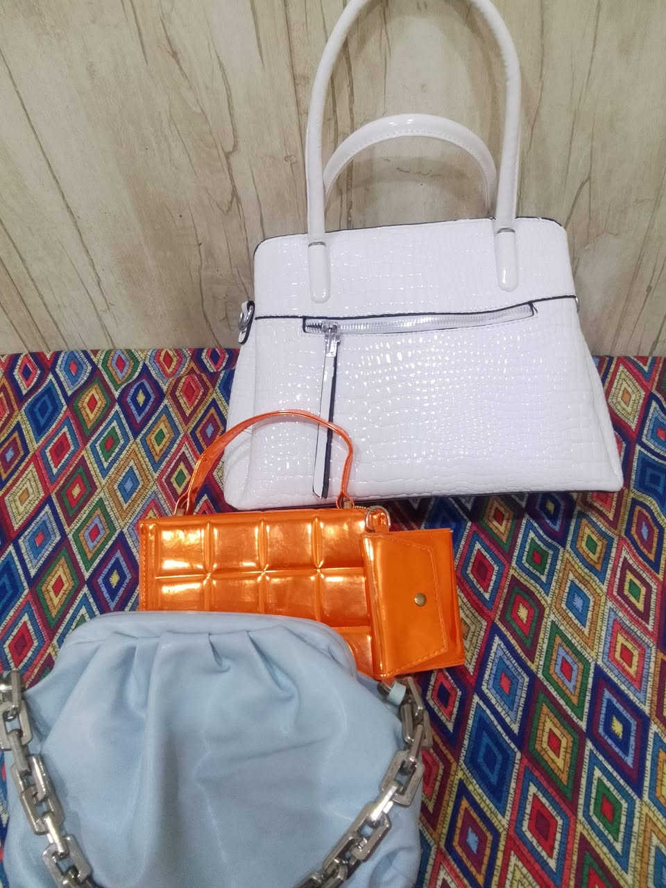 جنط للبيع استعمال مره بس جديدات كل واحد وسعره


**إذا كنت صاحب هذا الإعلان وتريد حذفه لأي سبب، رجاءا أرسل رسالة إلى الدعم الفني**