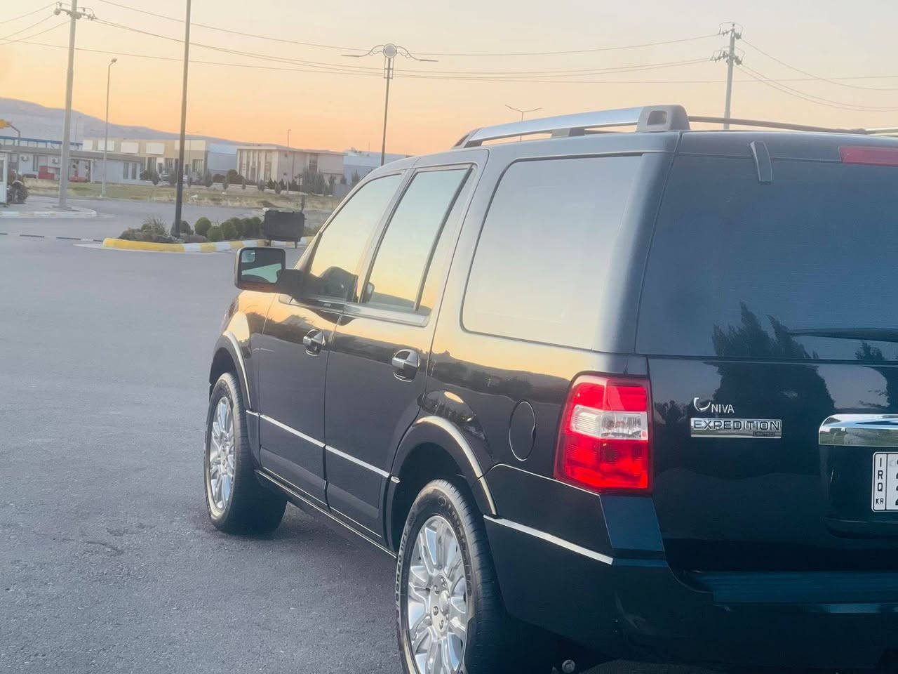Ford expedition 2012 limited clin
سەرەتا بەناوی خودا فۆرت ئیکسپدیشن ٢٠١٢ کلین شەریکەی نیڤا 
دۆسە کارەبا 
کوشن جلد
کوشن سارد و گەرم
دەبڵ ئەکسل 
تەبرید مەرکەزی
سوکان ڤۆلیۆم
٣ ڕیز کوشن
سڵاید
فول فول مواسەفات بێ بۆیاخ نموونە لە جوانی هیچ مەسرەفی نییە
گێڕ و مەکینەی بەشەرت نەکراوەتەوە 
ناونیشان:سلێمانی
نرخ:١٨٦ گەڵا مەجالێکی برایانە
***********
