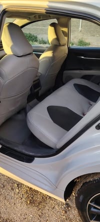 كامري LE • ٢٠٢٣ • وارد امريكي