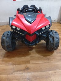 سبب البيع مكان ماعندي وسياره ضخمه مخذهه من ساحت عنتر العام ب300 شغاله ...