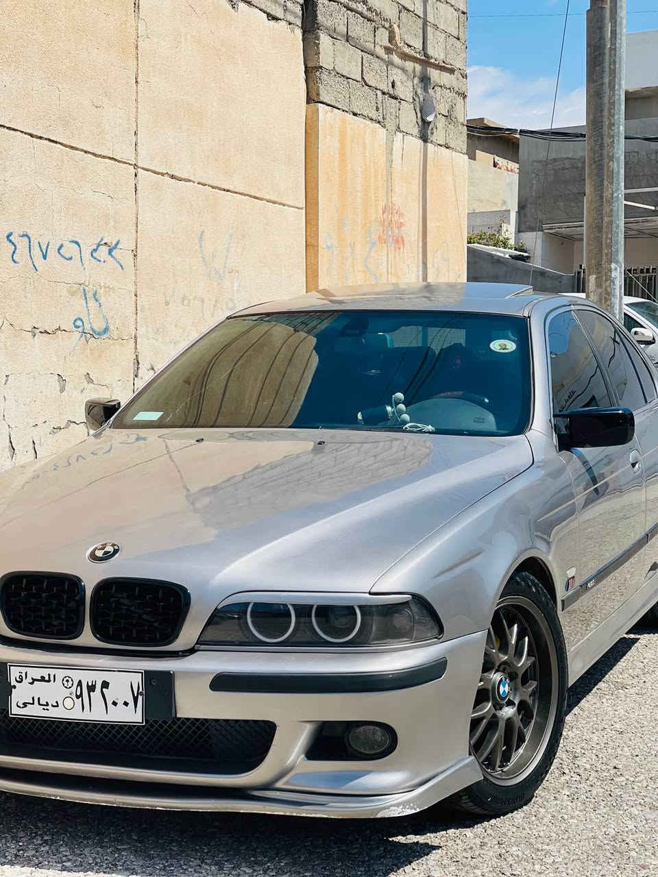 بيئم سةقةر ١٩٩٨/٥٢٨گيرو مةكينةي زور بةقوةتة ✈️بةشةرتة سلايت سوكان ڤوليوم كوشين هيتةر شاشة ئايپات كؤشن جلدة تةربريت غازي نةقسة ويل غةزالي چوار تاية تازة بةستراوة سةيارةكة كامل m ة لايت بةرمةجة رةنگي بة موبايل دةگوري سةيارةكة ئارم پلاستيكي هةوليرة هةردوو رةقةميشي ئةسلية بيلادة بةشةرت سحريشي ٦٥محامةلة لةهةوليرم 
موشتةري تيل بكة *********** أربيل, العراق
