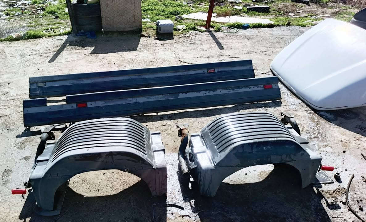 للبیع
تاخم سپایدەر 720  کاسیحە. یەك پارچە  قاحیدە جاملخ کامل  بۆفروشتن 
***********
***********
