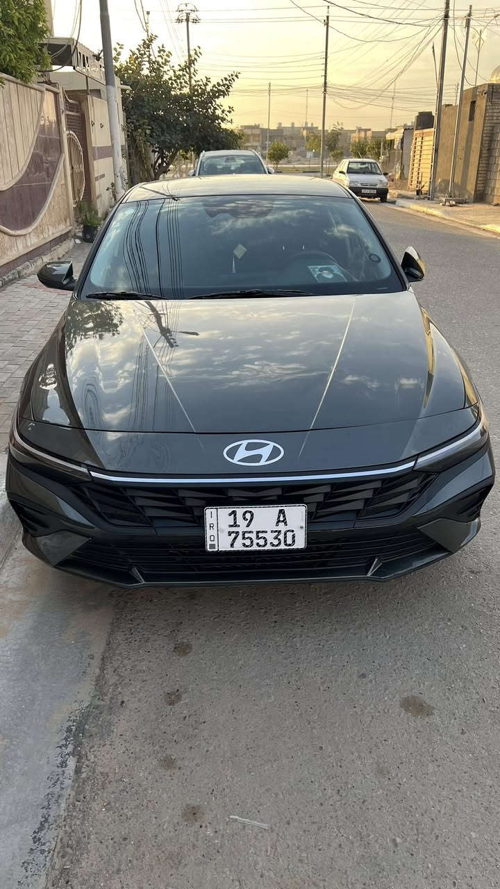 النترا هايبرد 2025 بلو
فقط بارد بونيد وشبر من جنطه بدون صبغ بدون دواخل ماشيه 24 الف مكاني كربلاء *********** السعر 150
