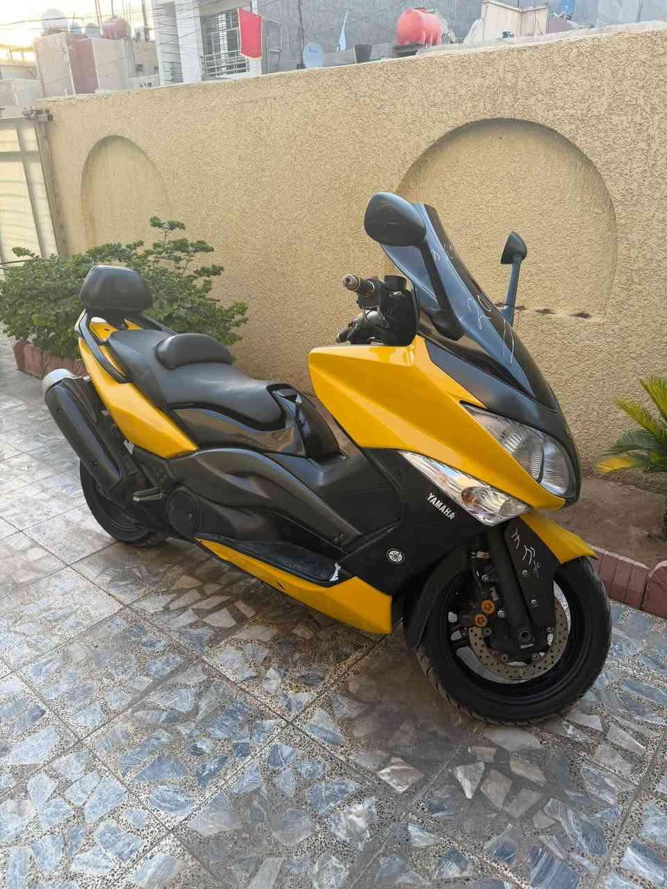 T max 2011
كفاله ماشيه 40 ألف 
الدراجه خير من الله وكامله
السعر 34 وبيهه مجال 
بغداد للاستفسار ***********
