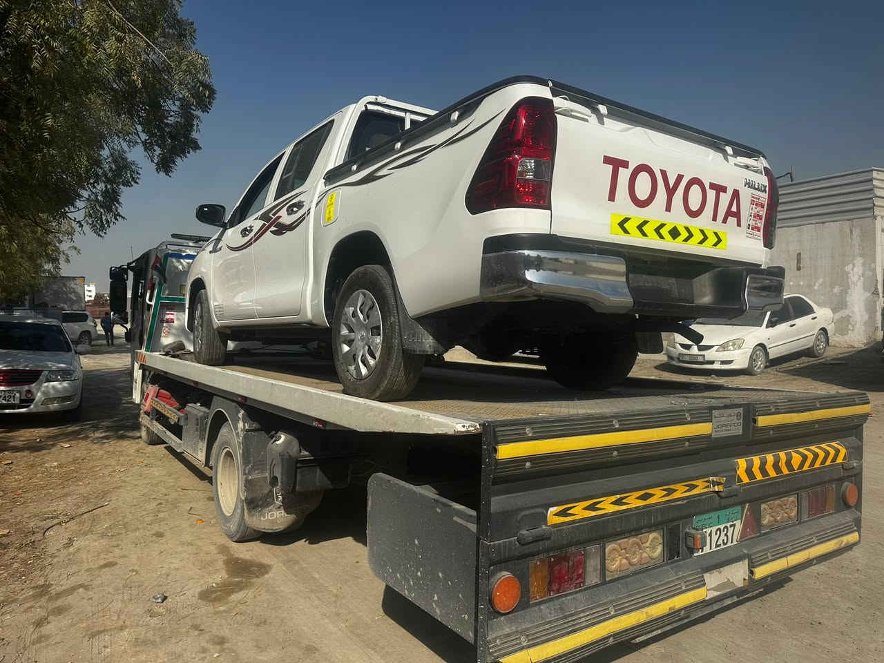 تحيه طيبه 
للبيع تويوتا هيلوكس 2025 ماشيه 28 الف گير عادي السياره مشحونه للبصره 10 يوم توصل لمن لديه كتاب شهداء يجي واتساب السعر 185 للبصره 200 تستلم جاهز على كتابك *********** واتساب 
اتصال ***********
