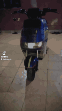 دراجه شحن للبيع  بطاريات 6 دراجه ما نقصها اي شيء  جديده مستعمله عشره ا...