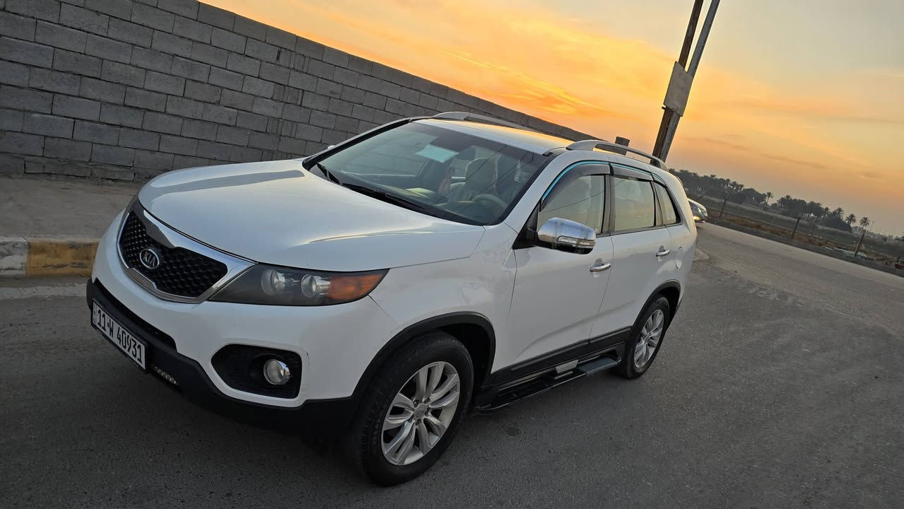 السلام عليكم سورنتو خليجي موديل 2011 سياره فول واحد ع واحد بيها صبغ جاملغ خلفي وييها التكمه ويا جاملغ ملاون محرك 4 سلندر دوش 2400  مكان السياره الانبار الفلوجه السعر 127 
***********
***********
***********
