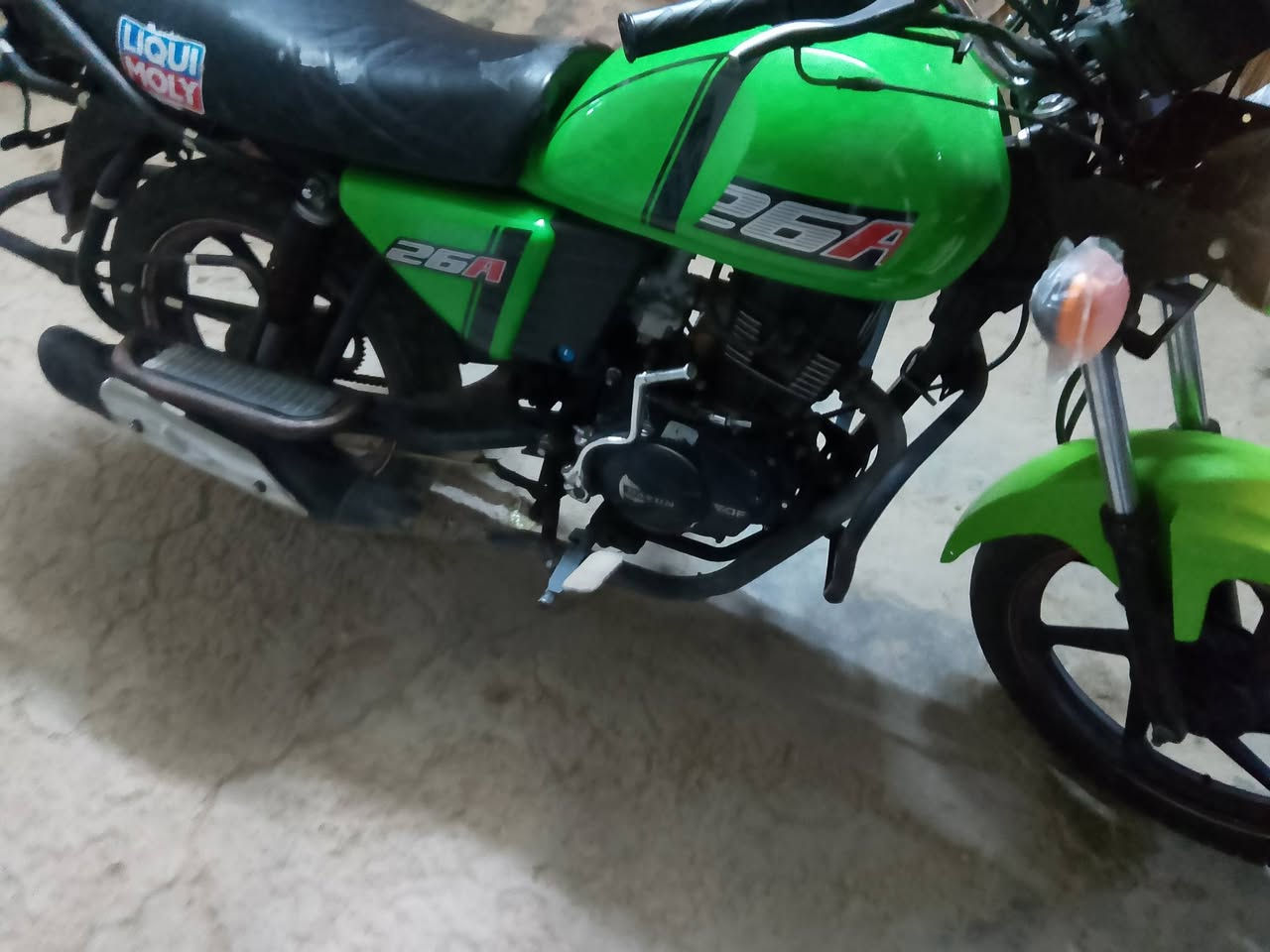 دراجه للبيع موديل 21
كلك مكفوله من السرقه السعر 900 او بيها مجال 
رقم الهاتف ***********
