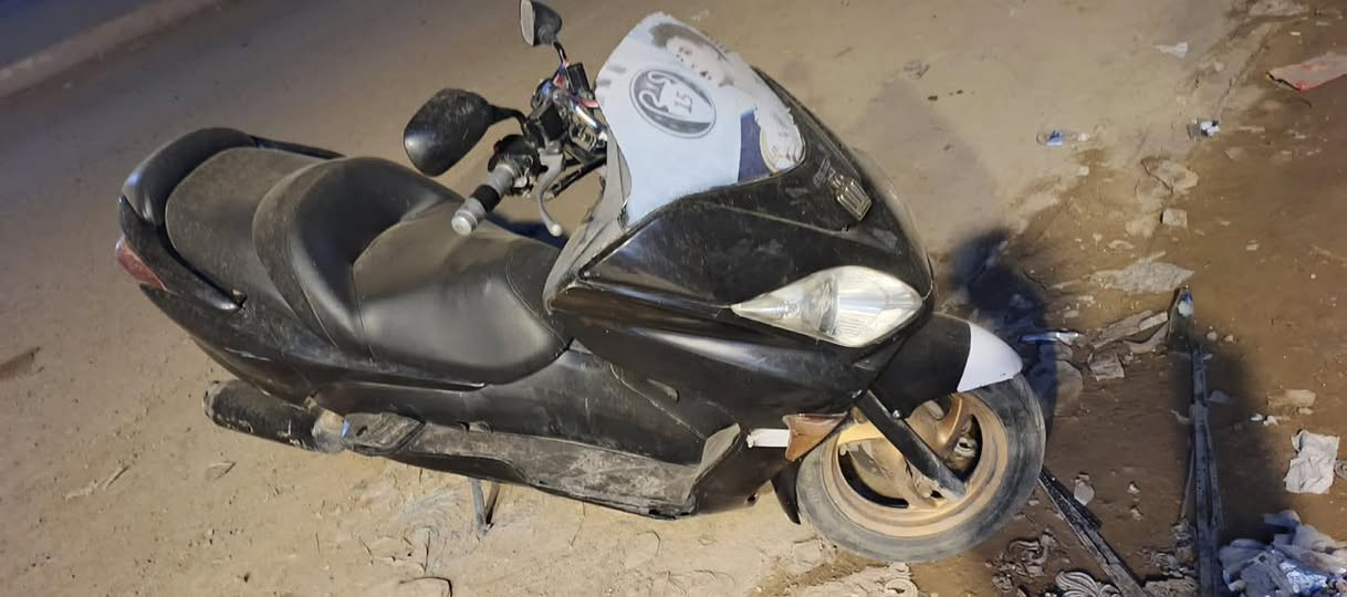 السلام عليكم شباب فورزا للبيع متوازي ع بيعتها مفتوحه مره وحده سعر ٥٥٠وبيها مجال مكان ديوانية الرقم *********** او مراسله خاص
