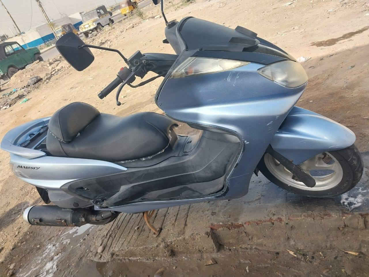 السلام عليكم
للبيع دراجه ماجسته ملي كراند على وضع الشركه
بلاديه مامفتوح بيه برغي
الموقع بغداد
السعر ٩٥٠ وبيه مجال قليل للشراي
للاستفسار ***********
