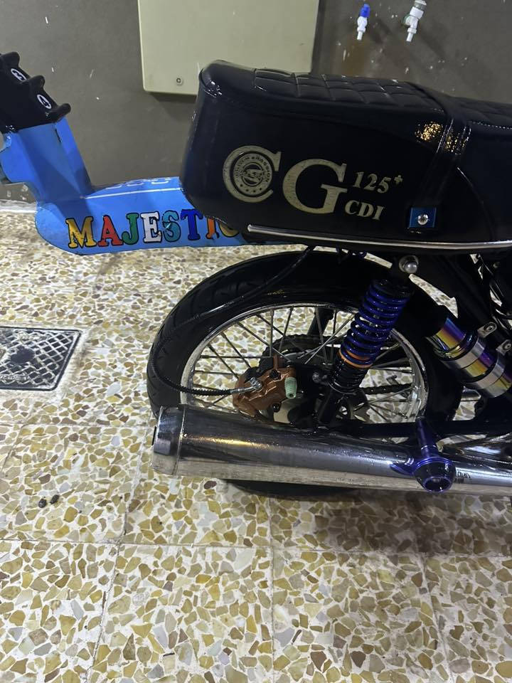 نامه 2025 مكينه شرط دهن الشركه مامبدل
مزودا فول عنبار امامي وخلفي تاير خلفي بطح
والباقي مدام العين
السعر 775
***********
