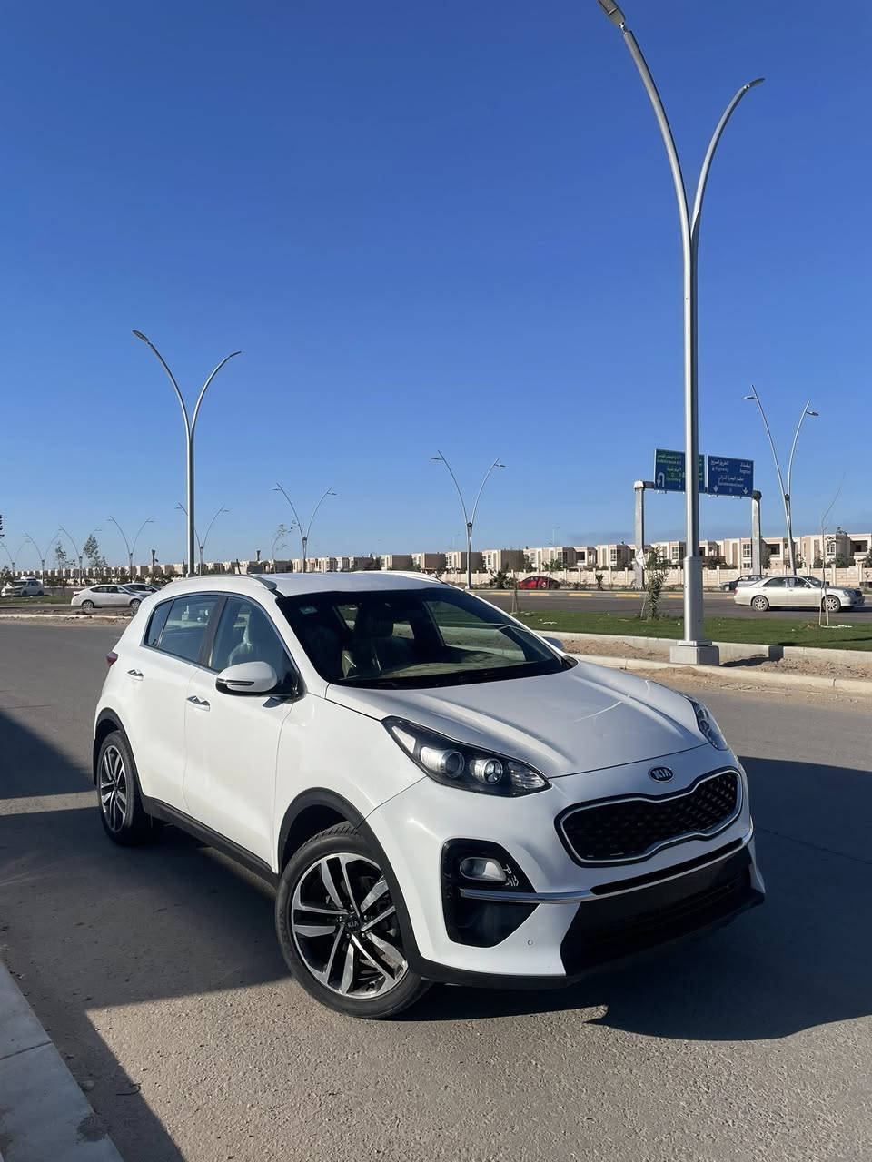 كيا سبورتج خليجي 2019 شكل 2020 رقم بصرة هزة جديدة ماشية 108km جاهزة بدون أي نقص تبديل بنيد اصلي خليجي والعرضانية والباقي كفالة بدون اي صبغ او طخة او شخط محرك دوش ايضاً كفالة رايدها ب173$ اي استفسار *********** مكاني البصرة متوفر واتساب
