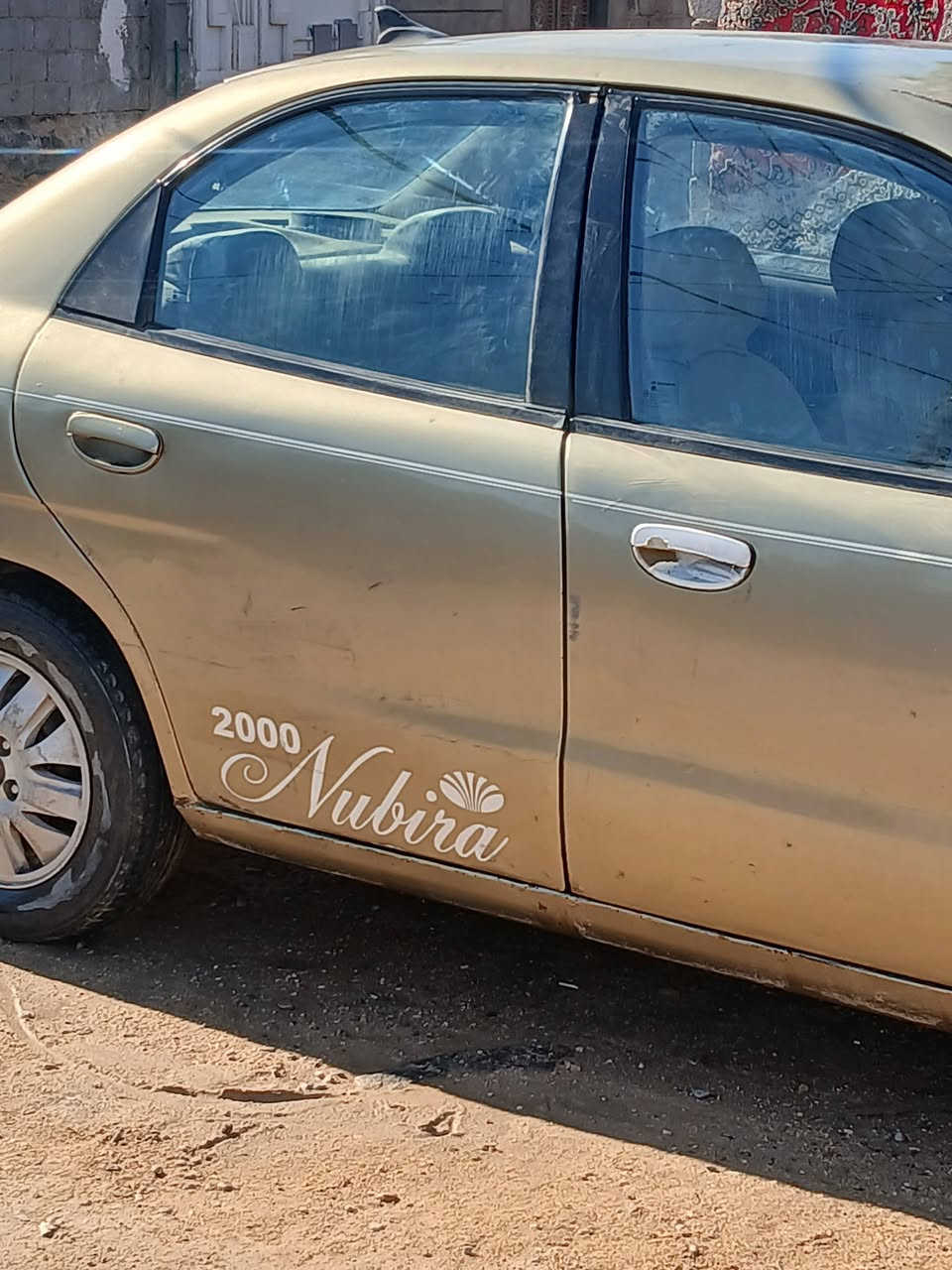 دايو نوبره موديل 99 رقم بغداد سنويه 27 
سعرها 27 مكان السياره كربلاء
***********.  ‎***********
