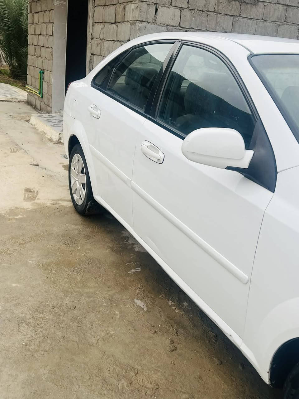 سلام عليكم اوبتره موديل 2011  اللون  ابيض سياره شركه عامه بيها  ضربه خفيفه الجاملغات الخلفيه  والجنطه    مكينه بيها بدايت تبخير قليل   كير وتماتيك رقم كربلاء  تحويل مباشر  تخم تاير جديد  صدر امامي واخلفي جديده السياره سعره  77 مكاني بابل ناحيه النيل   رقم  هاتف  ***********    ابو لينا
