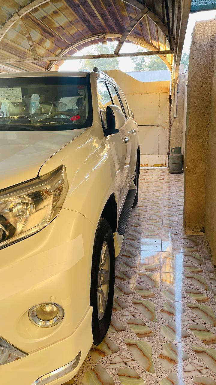 السلام عليكم
برادو موديل 2014 بلاك مواصفات TXL
6 سلندر ماشية 100 الف فقط السيارة جديدة وفول مواصفات 
السعر 315 وبيهة مجال للشراي 
رقمي للتواصل والاستفسار ***********
