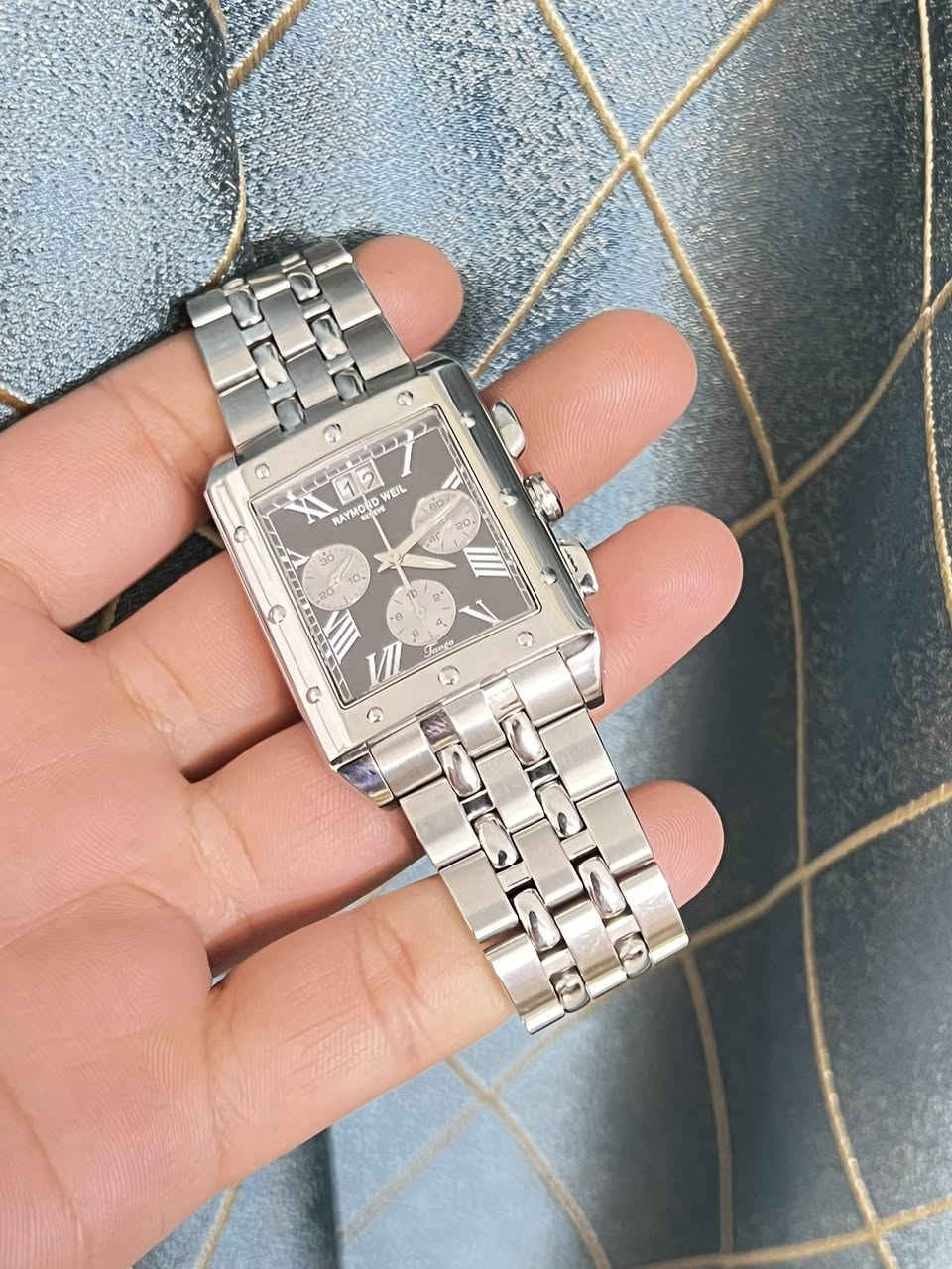 بسم الله الرحمن الرحيم 
رايموند ويل سويسرا اصلي
هدايا خاصه من سلطنه عمان الملك سلطان قابوس
كرونوكراف
رجالي قطع كبير 
السير ستالنس ستيل 
سير كامل 
الساعه كل زيرو كل زيرو نضافته كل زيرو
كوارتز بطاريه 
للمهتم يتفضل خاص وبيكم خير وتدللون
#الاستفسار***********
يوجد توصيل وين ماتريد 😁
تابع الصفحه وستمتع بل قطع النادره والثمينه 
(ملاحظه)يوميآ يكون عدنه مزاد بث مباشر على منصة التيك توك 

www.tiktok.com/@ameen_5694

وكل الهلا بيكم
