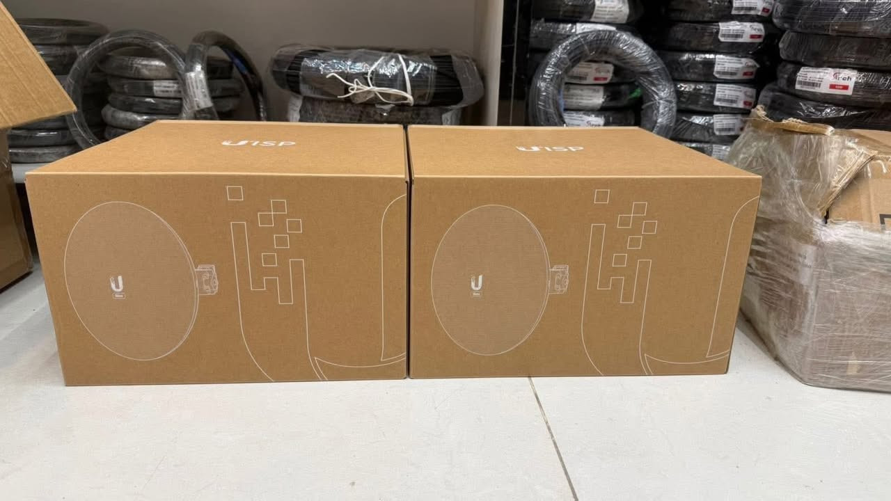 🔥❤️‍🔥الصفحة الاولى على مستوى العراق مها احمد  ❤️‍🔥📶 Wave Nano من Ubiquiti
⚙️ إذا شغلك يحتاج ربط لاسلكي مستقر، قوي، وما يتأثر بالتداخل

🎯 Wave Nano يقدّم أداء فعلي مو حچي

⸻

🌟 شنو يميّز Wave Nano؟

🔹 يدعم الربط نقطة–نقطة & نقطة–متعددة 🔁

🔹 سرعة نقل عالية توصل 2Gbps 🚀

🔹 مدى تشغيلي لحد 5 كم 🗼

🔹 منفذ شبكة Gigabit لسرعة كاملة 🔌

🔹 ضبط هوائي دقيق لثبات أعلى 🎛️

🔹 نظام GPS مدمج لتنظيم الشبكات 🧭

🔹 يعمل على Passive PoE / UISP ⚡

🔹 هيكل قوي مخصص للأجواء الخارجية 🌬️☀️

💼 مناسب للأبراج، الشركات، ومشاريع الإنترنت الاحترافية

📩 للحجز أو الاستفسار: مراسلة الصفحة مباشرة

📲 اتصال سريع: ***********

🚚📦 توصيل مضمون لكل محافظات العراق

⸻

📢 تابع عروضنا وتنزيلاتنا أول بأول

🔗 https://t.me/mahaahmed95

🛠️ متوفر لدينا كل ما يخص الأبراج ومستلزماتها

⸻

#WaveNano 📡

#Ubiquiti 🔥

#حلول_شبكات 💻

#اتصالات 🛰️

#ربط_احترافي ⚙️
