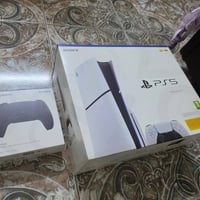 بلي 5 سلم مستخدم قليل اخو جديد مع جوستك اضافي ومبرد وشاحن جوستك سعر 82...